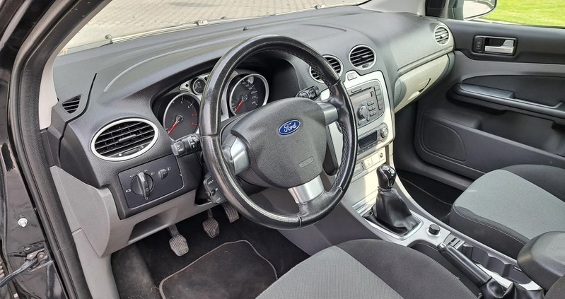 Ford Focus cena 16000 przebieg: 213310, rok produkcji 2010 z Piechowice małe 154
